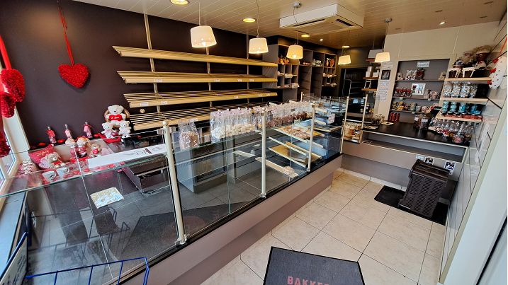 Overname instapklare bakkerij met woongelegenheid in De Haan