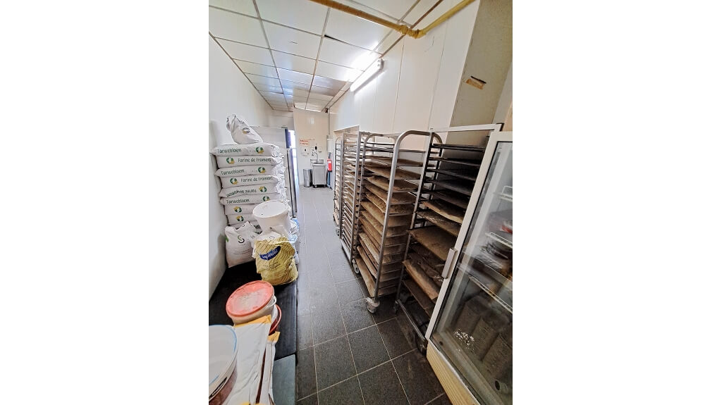 Overname instapklare bakkerij met woongelegenheid in De Haan
