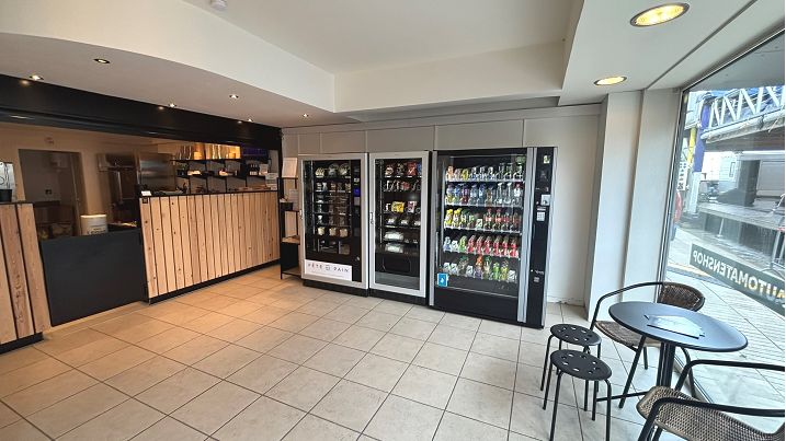 Overname instapklare broodjeszaak en automatenshop in Oedelem | Commerciele topligging Oedelem (8730) | De Brugse Databank Vastgoed - immo - real estate -  050 34 34 20