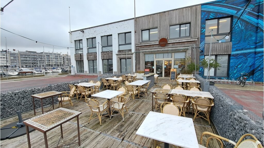 Overname Italiaans restaurant met zeer ruim Terras in Zeebrugge