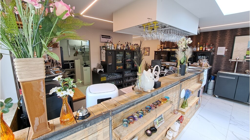 Overname instapklaar eetcafe - tearoom met 2 terrasen in Nieuwpoort