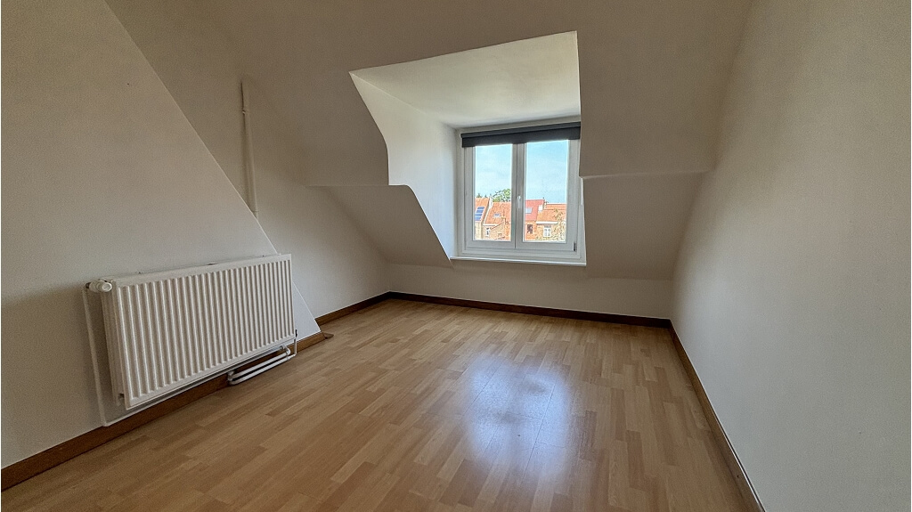 Duplex met 2 slaapkamers en ruim Dakterras te huur in Brugge