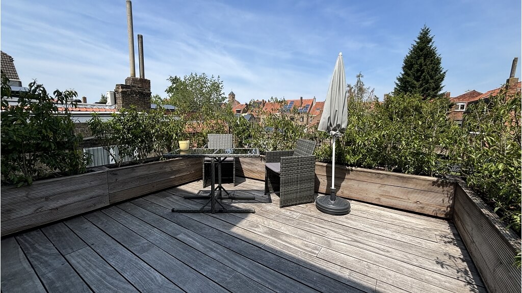 Duplex met 2 slaapkamers en ruim Dakterras te huur in Brugge