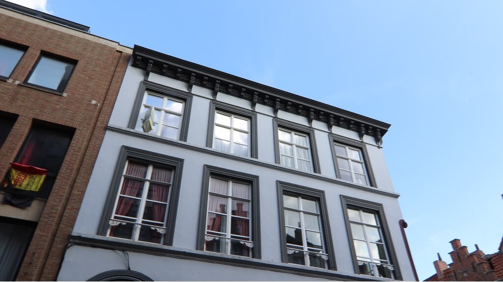 Uniek 1-slaapkamerappartement te huur in centrum Brugge