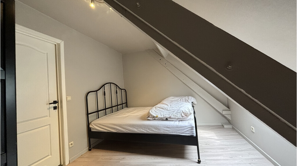 Ruim 3-slaapkamerappartement te huur in Brugge regio Begijnhof