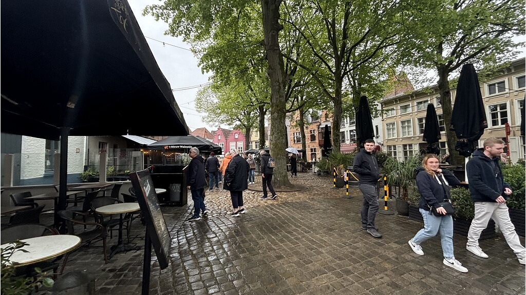 Ruim 3-slaapkamerappartement te huur in Brugge regio Begijnhof