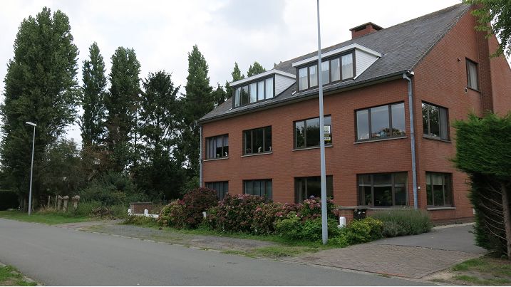 Ruim 2-slaapkamerappartement met Garage te huur in Sijsele Damme | Nieuwe Weg 21 Sijsele (8340) | De Brugse Databank Vastgoed - immo - real estate -  050 34 34 20