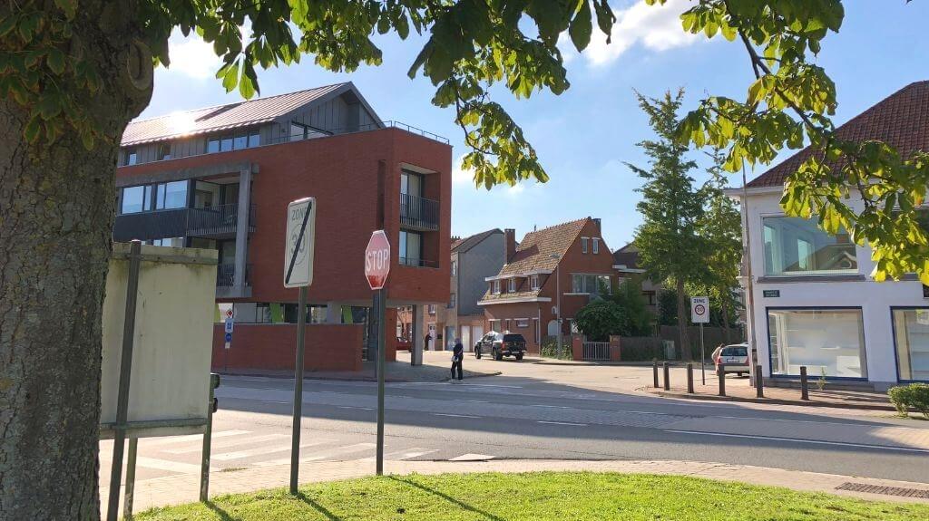 Recent 3-slaapkamerappartement met 2 Terrassen en Autostandplaats te huur in Sint-Andries Brugge