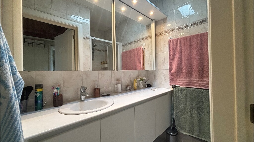 Ruim 3-slaapkamerappartement met 2 terrassen te huur in Sint-Andries Brugge