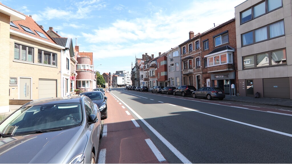Ruim 3-slaapkamerappartement met 2 terrassen te huur in Sint-Andries Brugge