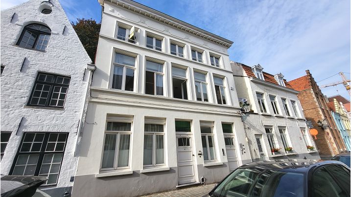 Gezellig en lichtrijk 2-slaapkamerappartement te huur in Brugge | Waalsestraat 43 Brugge (8000) | De Brugse Databank Vastgoed - immo - real estate -  050 34 34 20