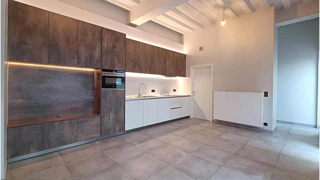 Vernieuwde wooneenheid met Dakterras te huur in Torhout