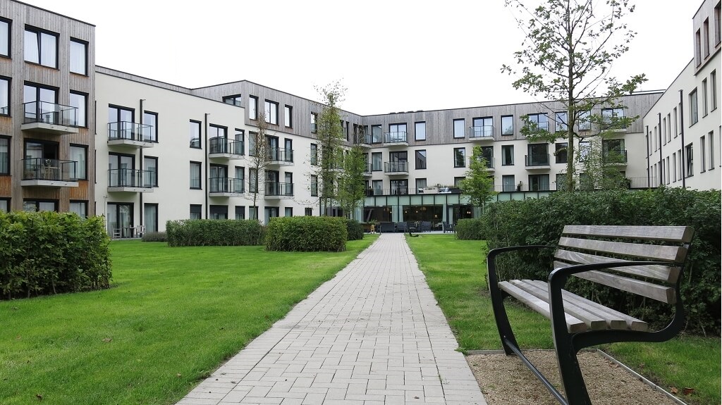 Instapklare Assistentiewoning met TERRAS te huur in Brugge