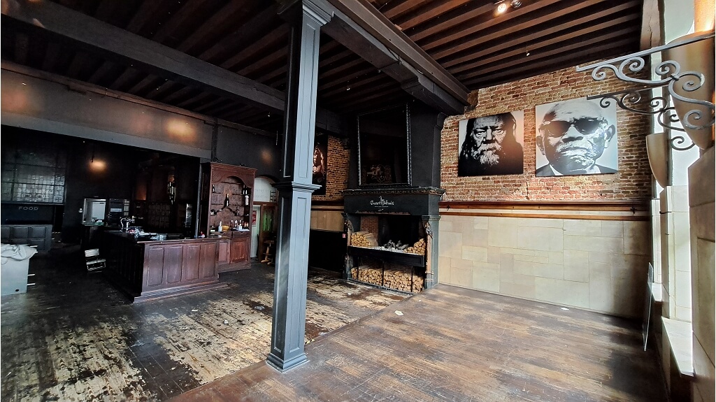 Horecapand met 2 gelagzalen (cap.170 p) te huur in Brugge