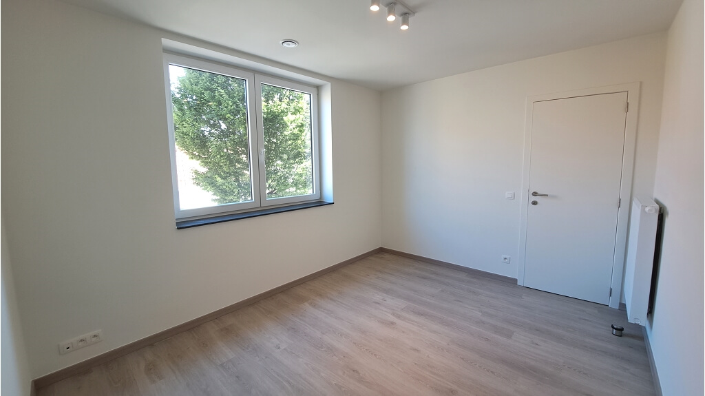 Nieuwbouw woning met 3 slaapkamers Carport en Tuin te huur in Jabbeke