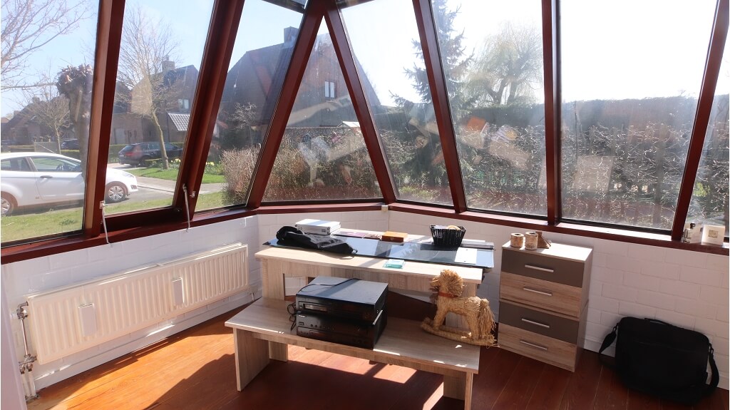Ruime koppelwoning met Garage en Tuin te huur in Oedelem