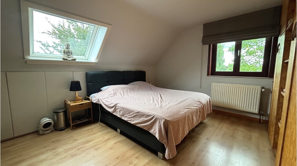 Ruime koppelwoning met Garage en Tuin te huur in Oedelem