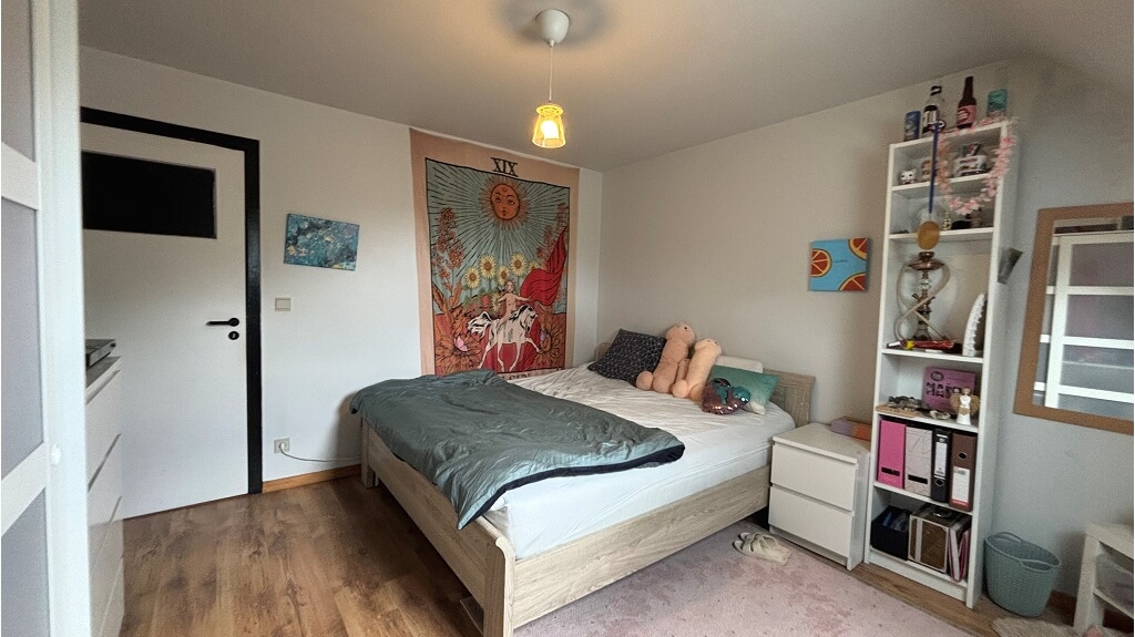 Ruime koppelwoning met Garage en Tuin te huur in Oedelem