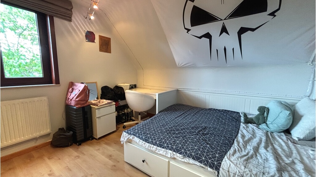 Ruime koppelwoning met Garage en Tuin te huur in Oedelem