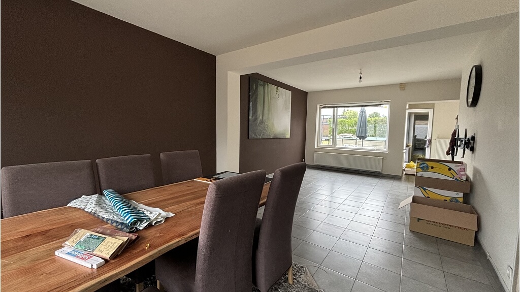Ruime koppelwoning met Garage en Tuin te huur in Sint-Andries Brugge
