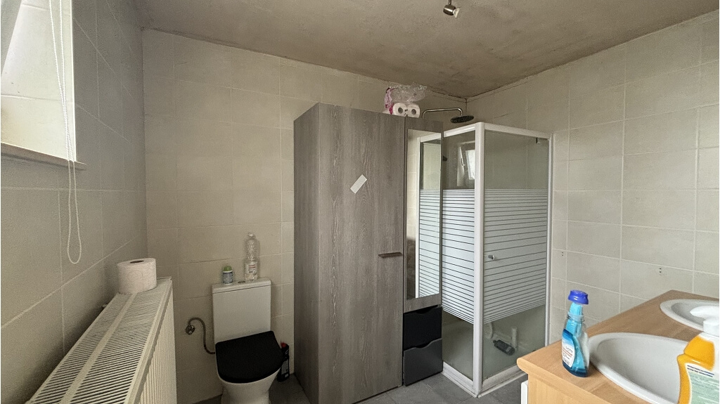 Ruime koppelwoning met Garage en Tuin te huur in Sint-Andries Brugge
