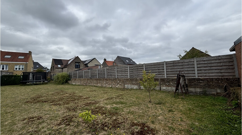 Ruime koppelwoning met Garage en Tuin te huur in Sint-Andries Brugge