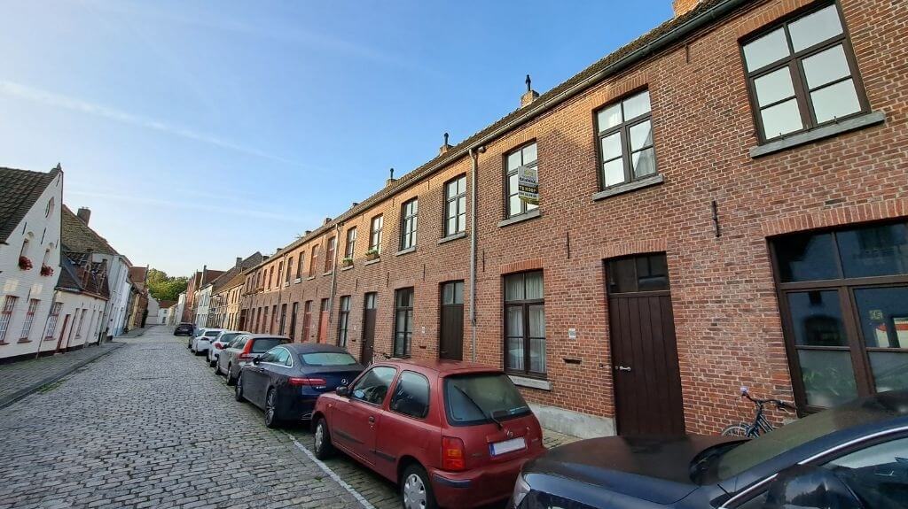 Comfortabele 2-slaapkamerwoning met Stadstuintje te huur in Brugge
