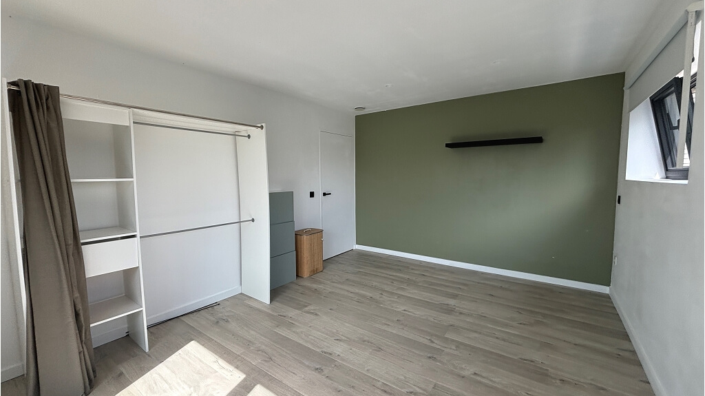 Recente 2-slaapkamerwoning met Garage en Tuin te huur in Oostkamp