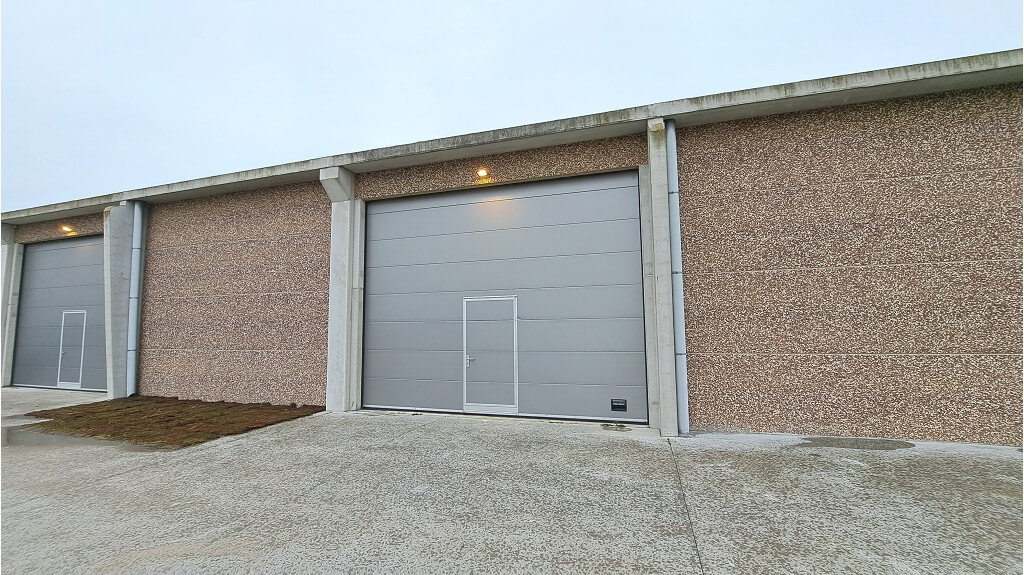 Opslagplaats - Loods 276 m2 te huur in Koekelare