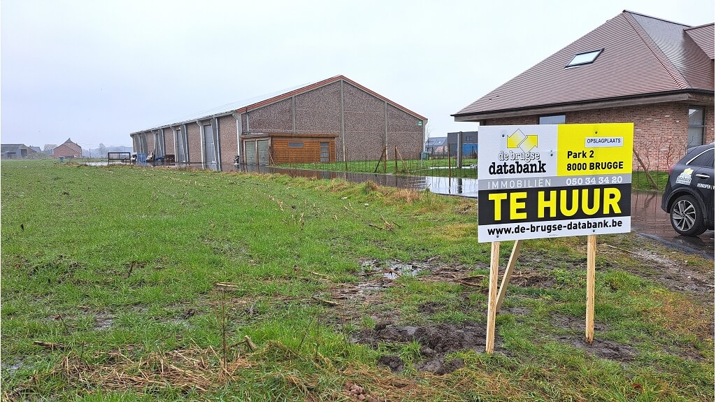 Opslagplaats - Loods 276 m2 te huur in Koekelare