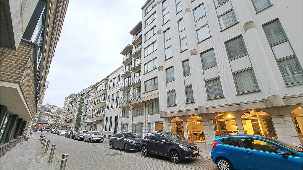 Gemeubelde studio te huur in Oostende