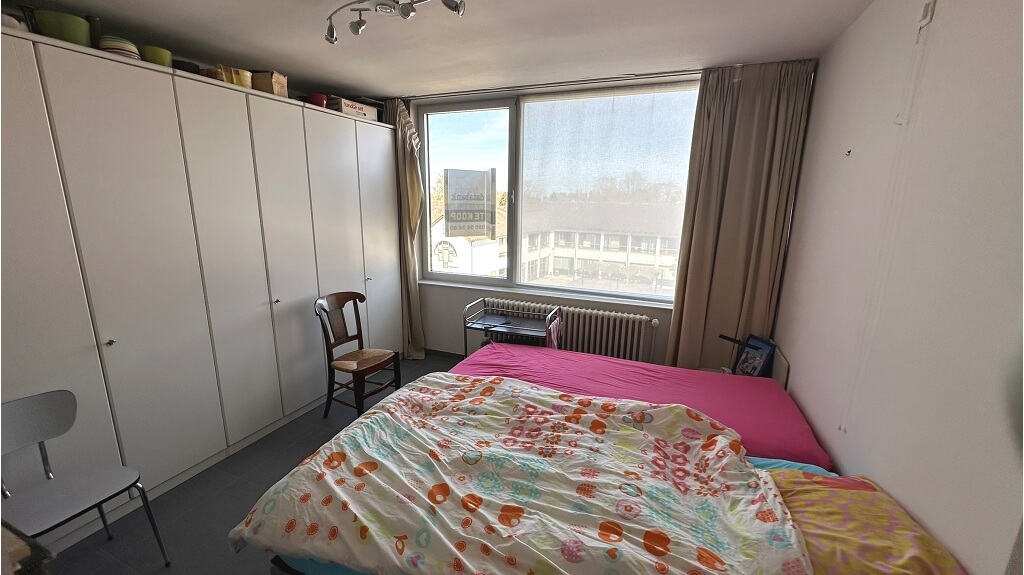 Ruim 2-slaapkamerappartement met Autostandplaats te koop in Sint-Michiels Brugge
