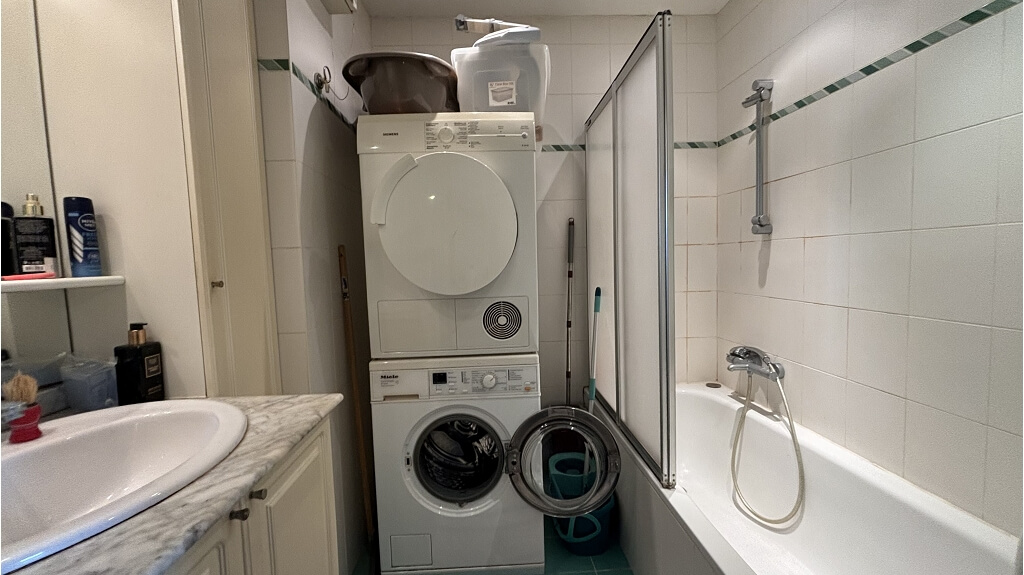 Ruim en lichtrijk 2-slaapkamerappartement te koop in Brugge