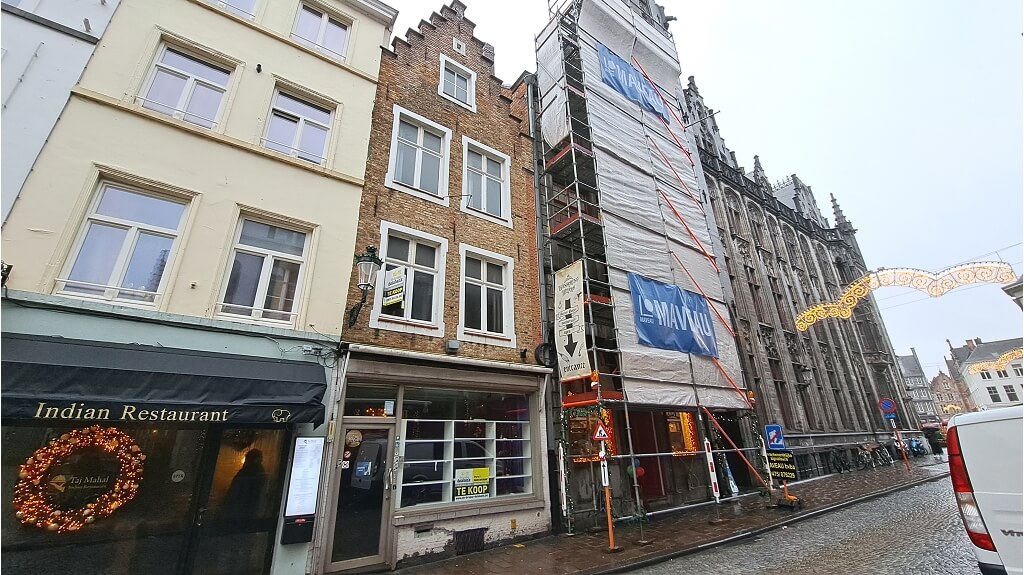 Handelspand op toeristische topligging te koop in Brugge