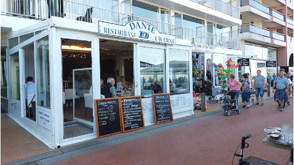 Horecapand met Terras op de Zeedijk te koop in Blankenberge