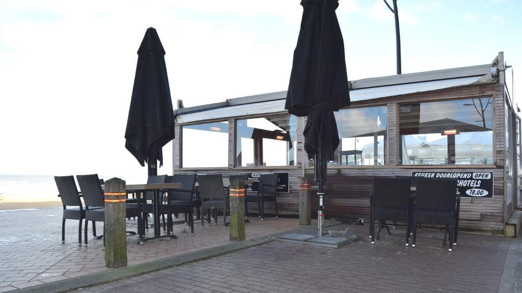 Horecapand met Terras op de Zeedijk te koop in Blankenberge