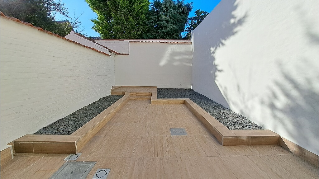 Comfortabele 1-slaapkamerwoning met Terras en Bordertuintje te koop in Brugge