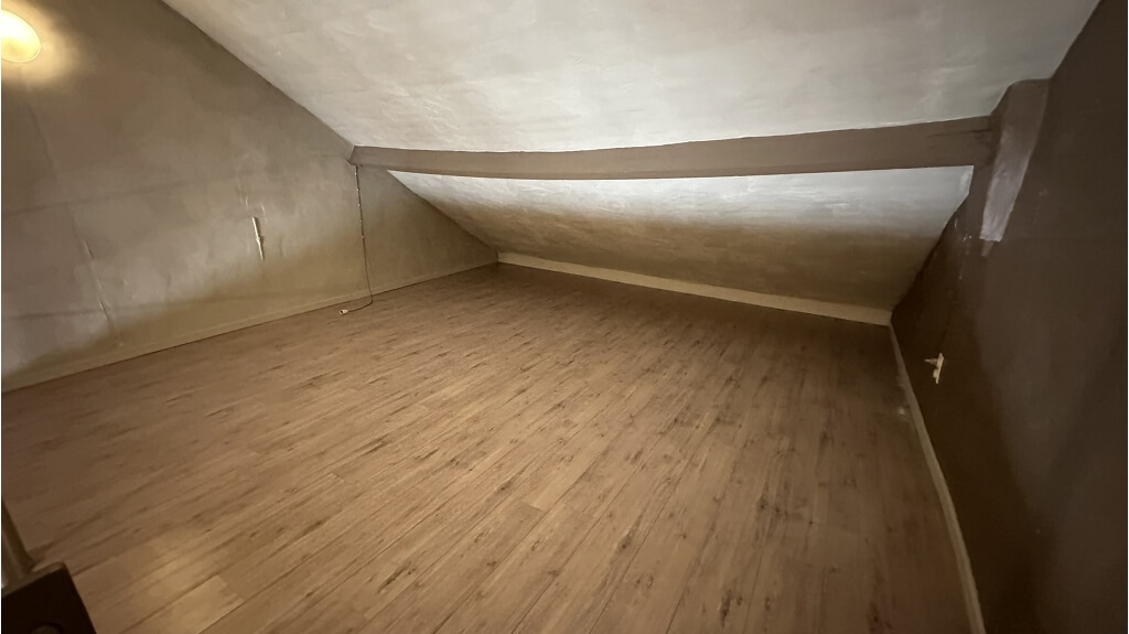 Comfortabele 2-slaapkamerwoning met ruime Garage te koop in Brugge