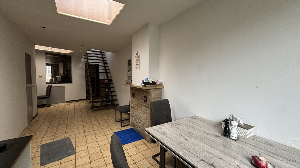Ruime 3-slaapkamerwoning met stadsterras te koop in Brugge