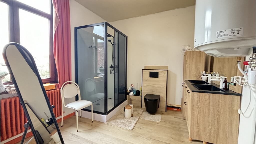 Ruime 3-slaapkamerwoning met stadsterras te koop in Brugge