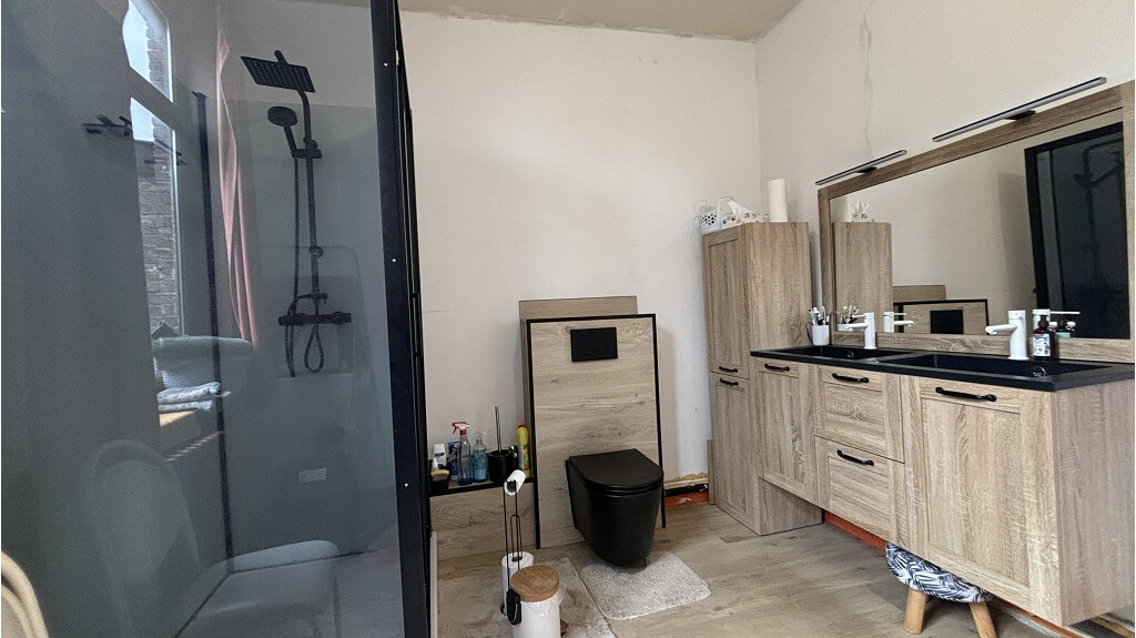 Ruime 3-slaapkamerwoning met stadsterras te koop in Brugge