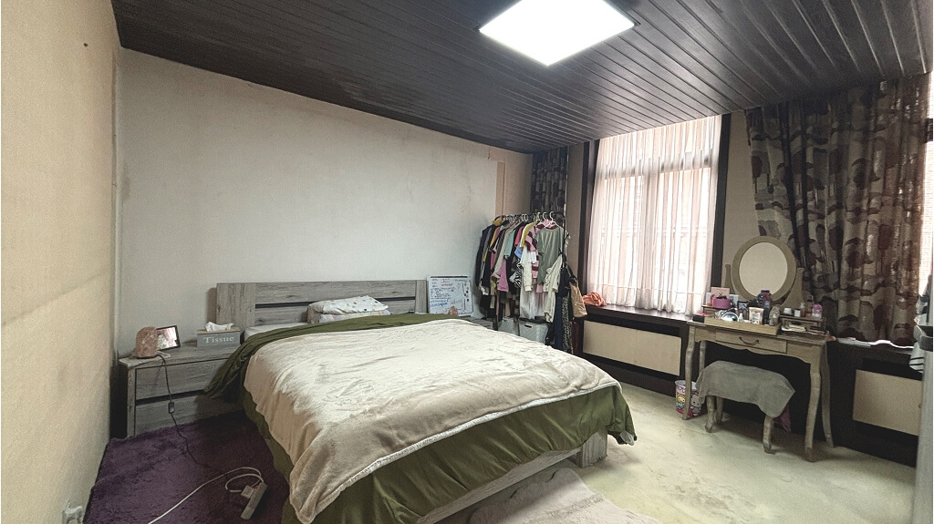 Ruime 3-slaapkamerwoning met stadsterras te koop in Brugge
