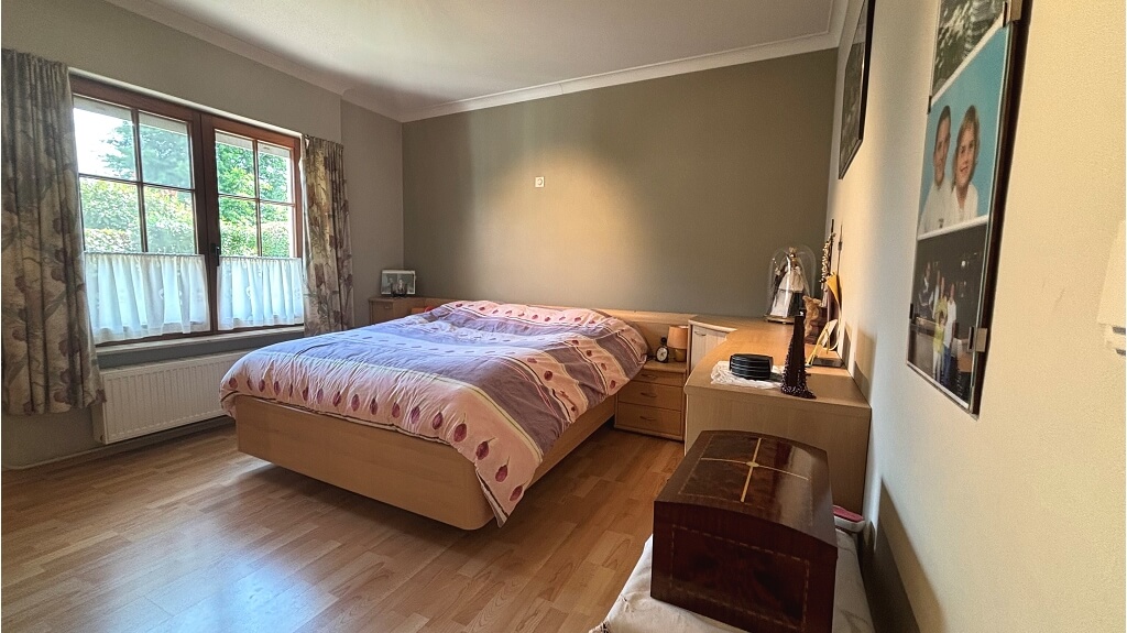 Ruime 3-slaapkamerwonig met Garage en Tuin te koop in Sint-Kruis Brugge
