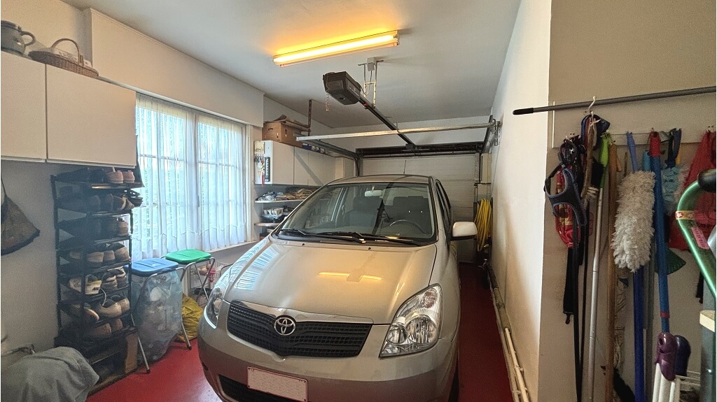 Ruime 3-slaapkamerwonig met Garage en Tuin te koop in Sint-Kruis Brugge
