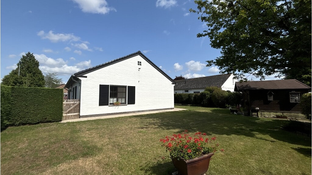 Ruime 3-slaapkamerwonig met Garage en Tuin te koop in Sint-Kruis Brugge