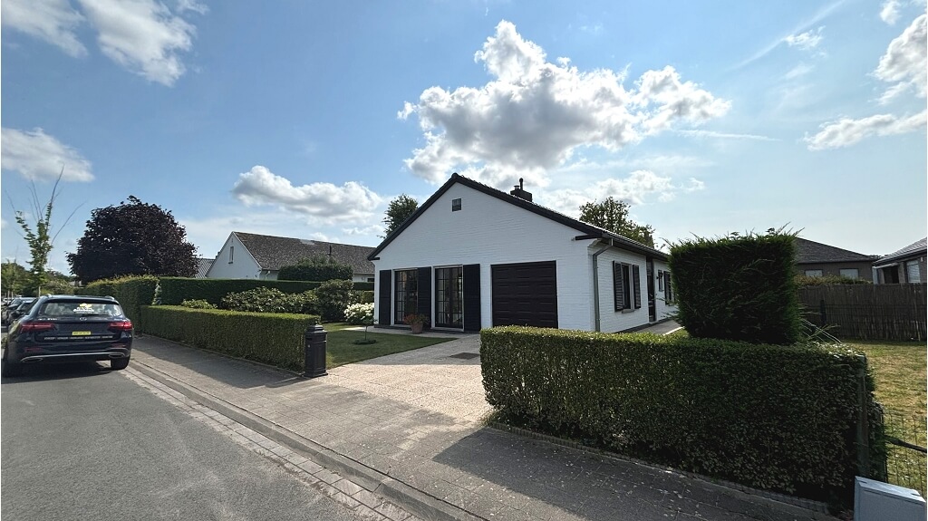 Ruime 3-slaapkamerwonig met Garage en Tuin te koop in Sint-Kruis Brugge