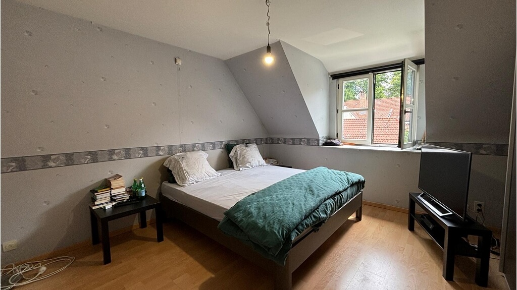 Ruime 3-slaapkamerwoning met Garage en Tuin te koop in Brugge