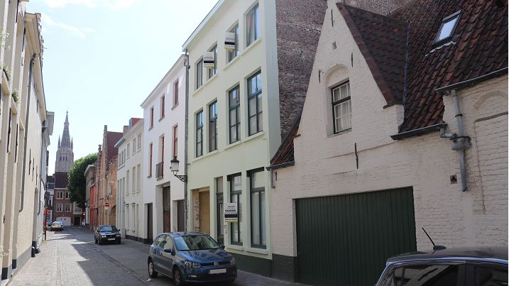 Opbrengsteigendom te koop in Brugge | Waalsestraat 11 Brugge (8000) | De Brugse Databank Vastgoed - immo - real estate -  050 34 34 20